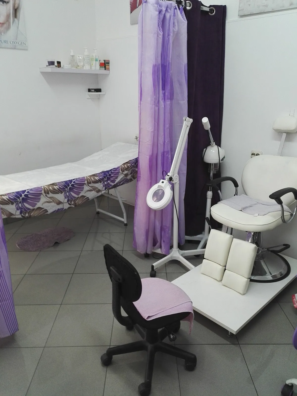 DERMA "cosmetic and pedicure salons"
