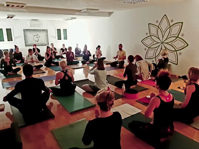 DharmaWay Yoga Split
