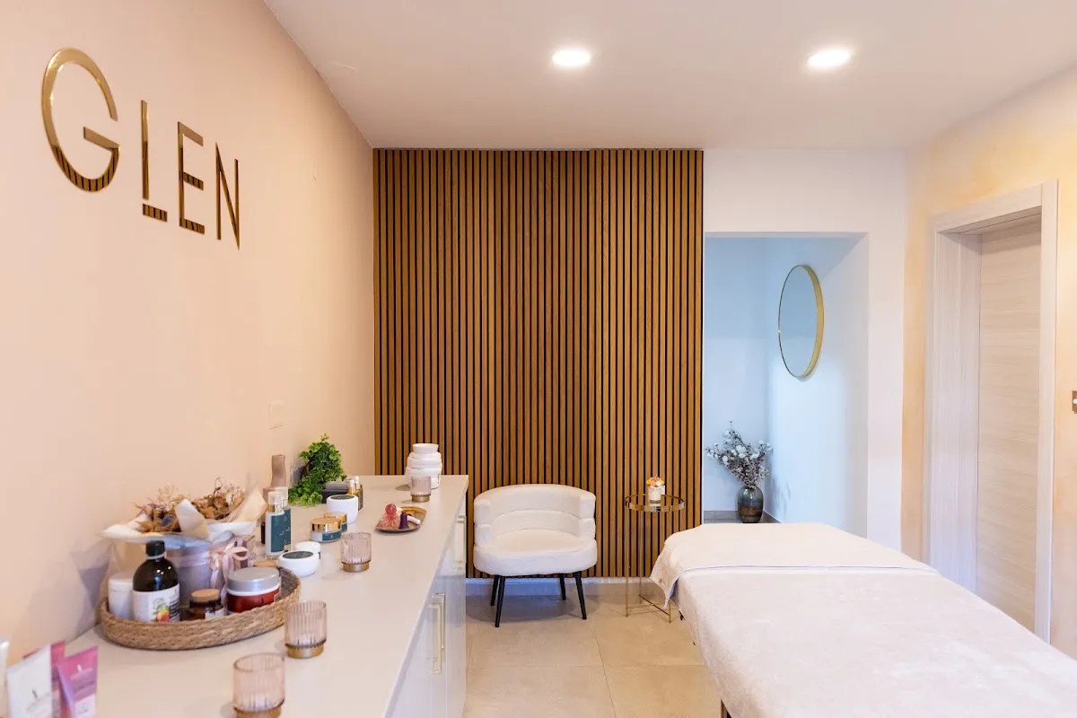 Glen beauty studio
