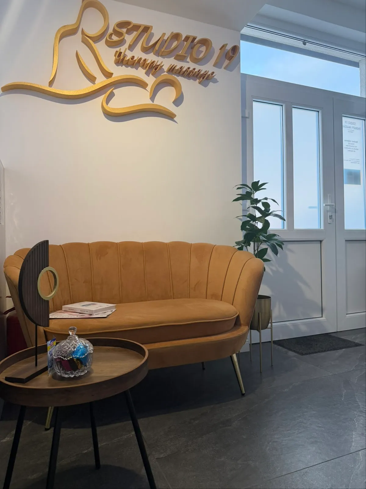 Studio 19 therapy massage