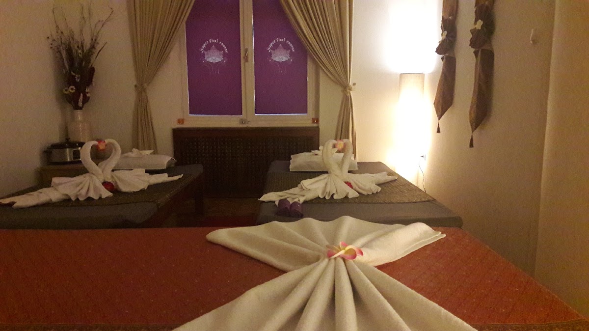 Super Thai Centar