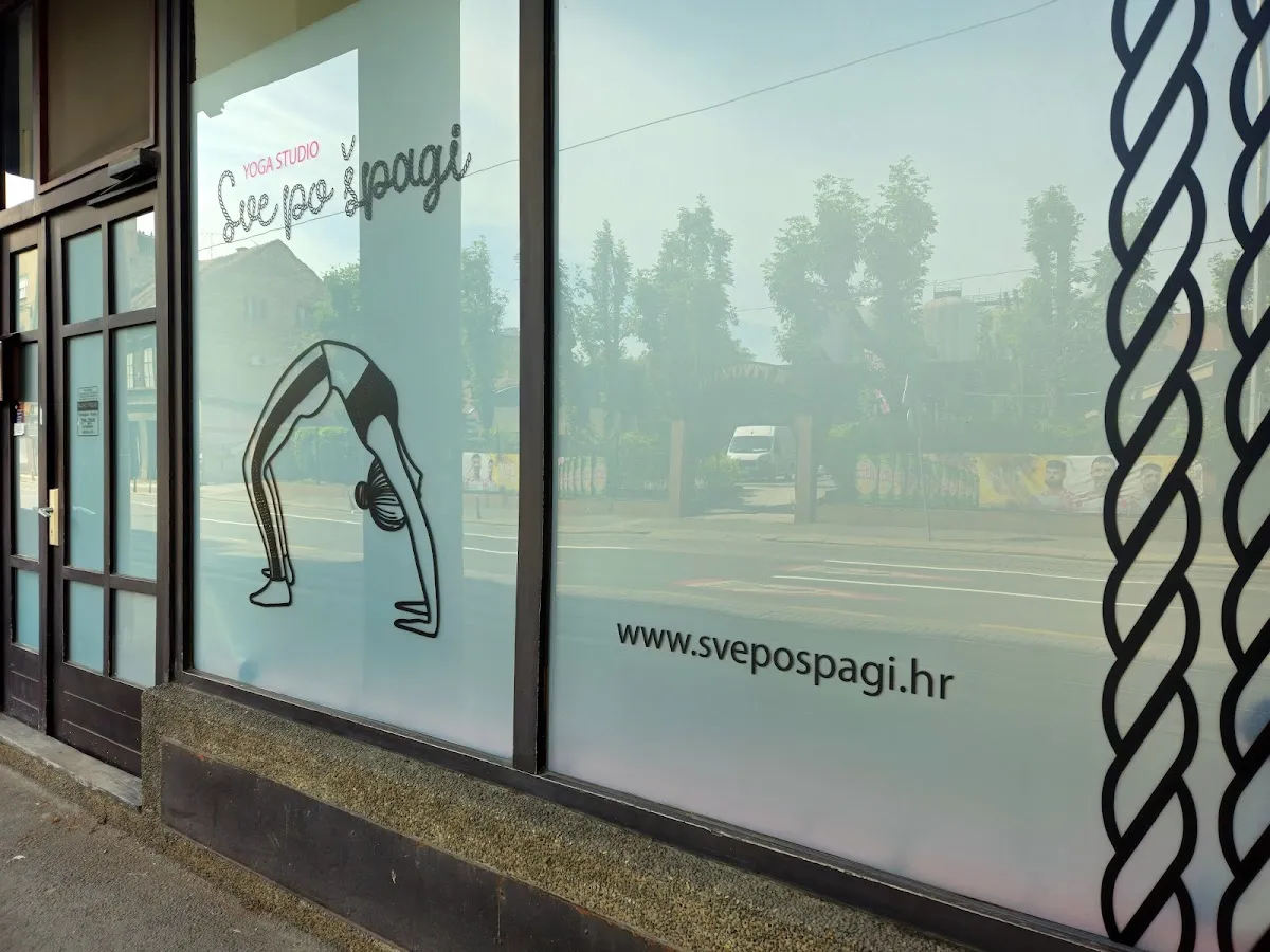 Sve po špagi - yoga studio