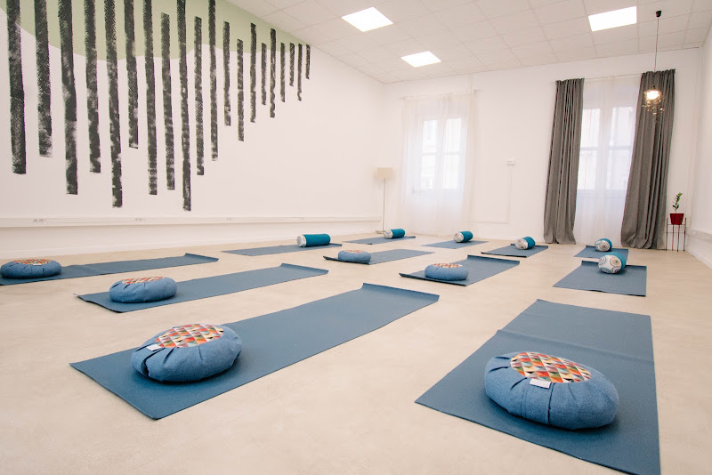 Yoga Room Split — photo 2